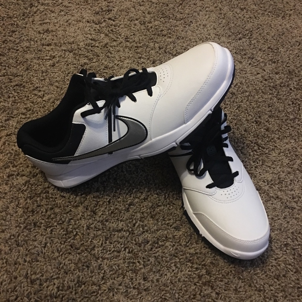 Nike Durasport 4 Mens Size 11 Black/White/Silver
